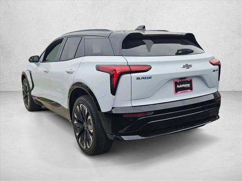 New 2026 Chevrolet Blazer EV RS image 5