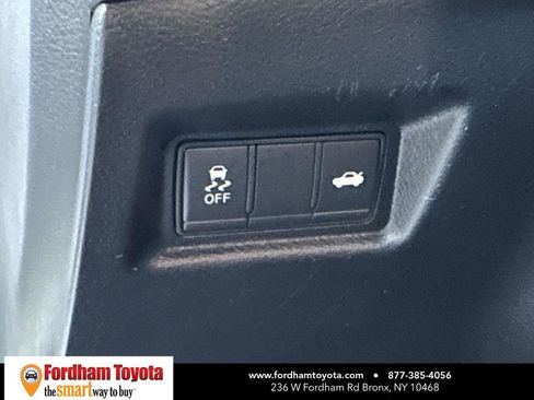 Used 2022 INFINITI Q50 Luxe w/ Cargo Package AWD/4WD image 23