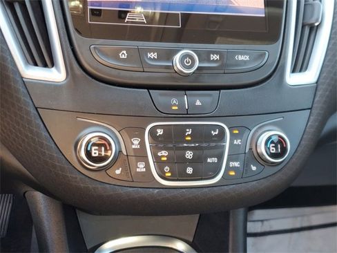 Used 2024 Chevrolet Malibu LT image 25