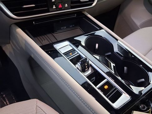 New 2026 Volkswagen Atlas SE FWD image 9
