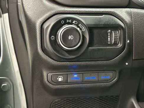 Used 2023 Jeep Wrangler Unlimited Rubicon 4xe w/ Cold Weather Group AWD/4WD image 19