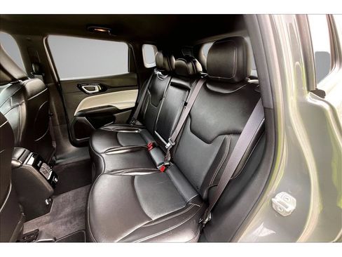 Certified 2023 Jeep Compass Limited AWD/4WD image 35