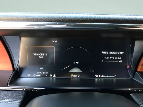Used 2020 Lincoln Navigator L Reserve w/ Equipment Group 208A Reserve AWD/4WD image 22