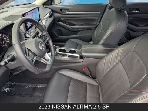 Used 2023 Nissan Altima 2.5 SR w/ SR Premium Package image 14
