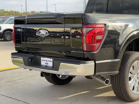 New 2025 Ford F150 Lariat w/ Equipment Group 502A High image 37