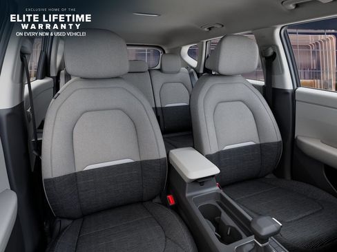 New 2027 Kia Seltos LX FWD image 16