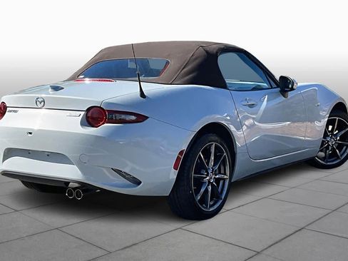 Used 2019 MAZDA MX-5 Miata Grand Touring image 11