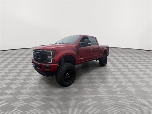 Used 2022 Ford F250 Lariat w/ Black Appearance Package image 4