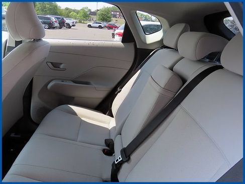 Used 2024 Hyundai Kona SEL AWD/4WD image 10