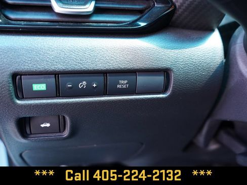 Used 2024 Nissan Sentra SV FWD image 30