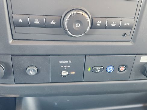 New 2025 Chevrolet Express 3500 w/ Power Convenience Package image 19