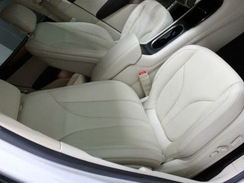 Used 2015 Lincoln MKC AWD w/ Equipment Group 101A Select image 26