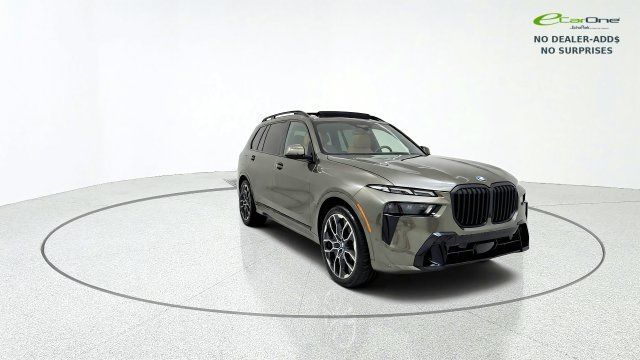 Used 2026 BMW X7 xDrive40i AWD/4WD image 1