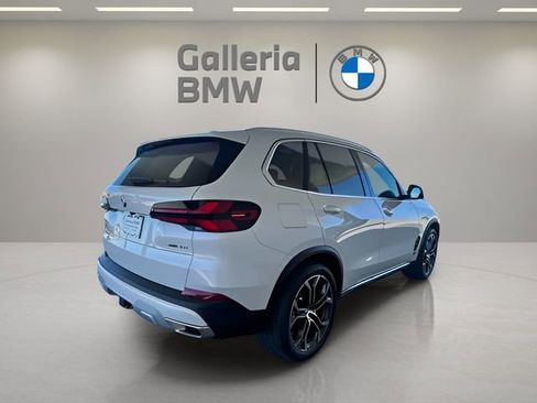 New 2026 BMW X5 xDrive40i w/ Climate Comfort Package image 5