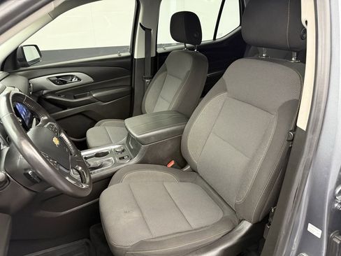 Used 2021 Chevrolet Traverse LT w/ LPO, Floor Liner Package image 39