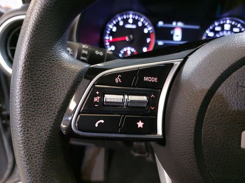 Used 2022 Kia Forte LXS FWD image 18