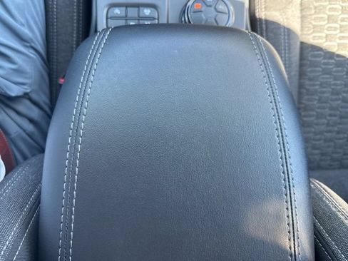 Used 2024 Ford Ranger XLT w/ Equipment Group 301A High AWD/4WD image 32