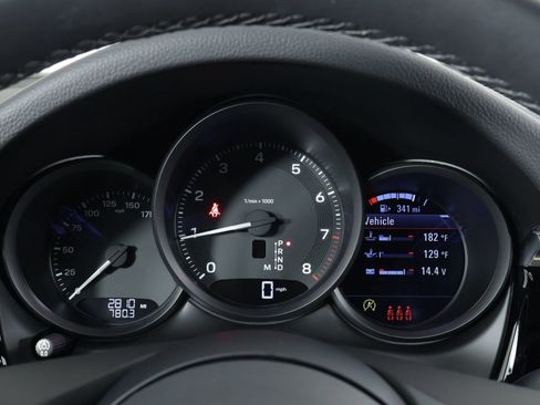 Certified 2026 Porsche Macan AWD/4WD image 16