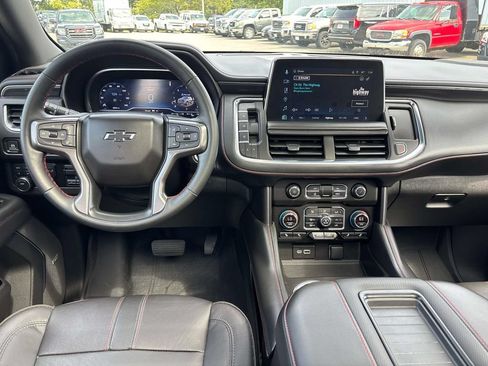 Used 2023 Chevrolet Suburban RST w/ Sport Performance Package AWD/4WD image 10