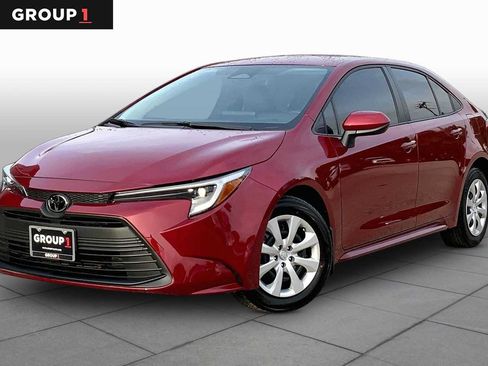 Used 2026 Toyota Corolla LE FWD image 1