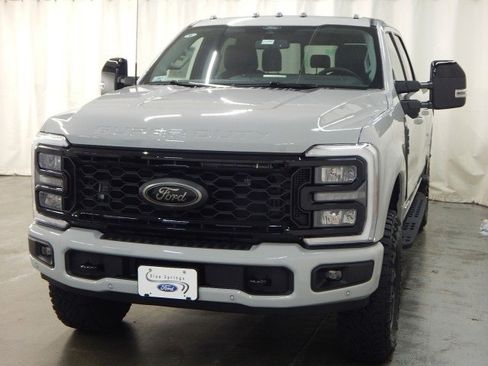 New 2025 Ford F350 Lariat w/ Lariat Ultimate Package image 9
