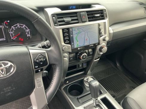 Used 2022 Toyota 4Runner SR5 Premium w/ Moonroof Package AWD/4WD image 26