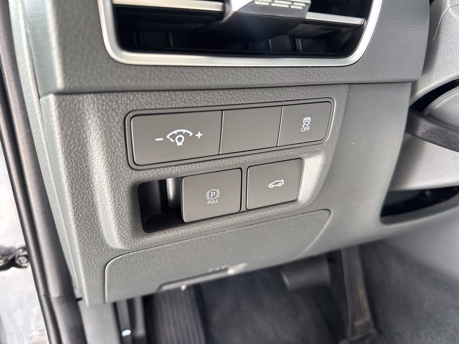Used 2025 Hyundai Sonata SEL FWD image 19