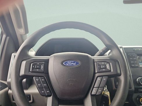 Certified 2017 Ford F250 XLT w/ XLT Value Package image 22