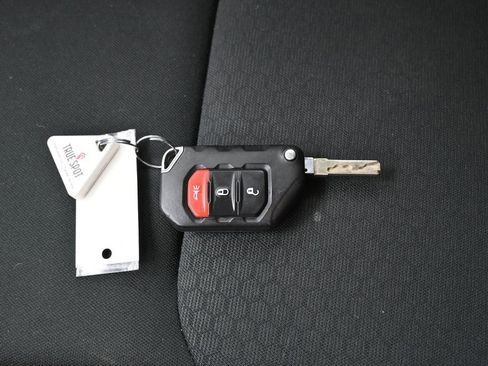 Used 2023 Jeep Wrangler Unlimited Rubicon 4xe AWD/4WD image 32