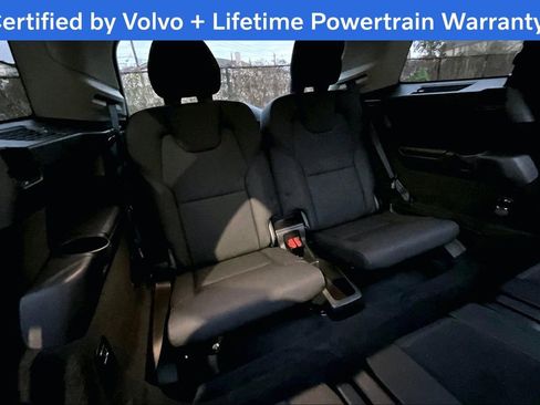 Certified 2025 Volvo XC90 B6 Plus image 37