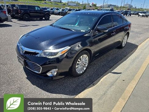Used 2015 Toyota Avalon Limited w/ Technology Package FWD image 9
