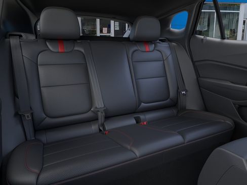 New 2026 Chevrolet Trax RS w/ Sunroof Package FWD image 17