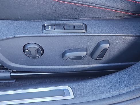 Certified 2025 Volkswagen Jetta GLI Autobahn image 16