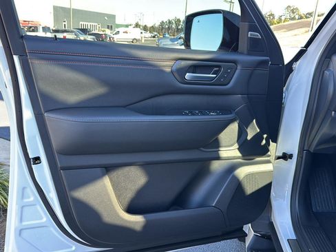 New 2026 Nissan Armada PRO-4X image 14