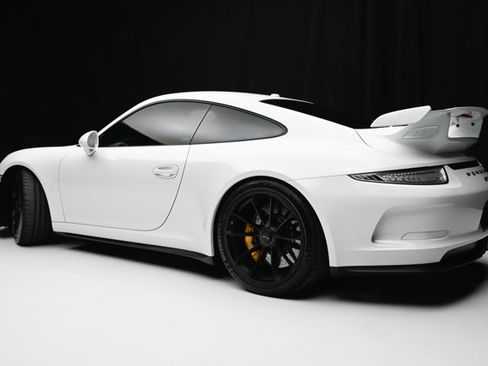 Used 2015 Porsche 911 GT3 image 25