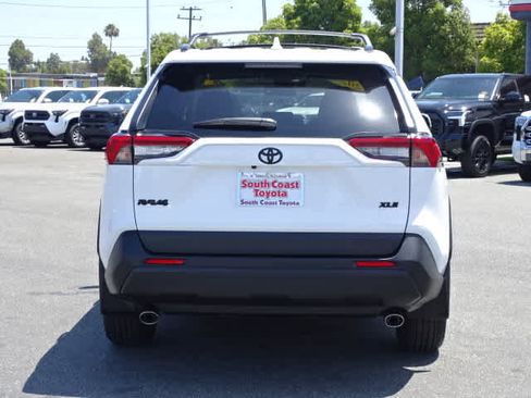 Used 2025 Toyota RAV4 XLE w/ Convenience Package FWD image 14