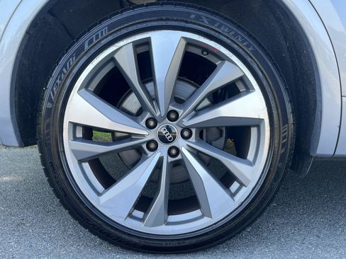 Used 2023 Audi SQ5 Premium Plus w/ Premium Plus Package AWD/4WD image 34