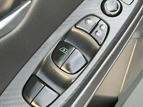 Used 2024 Nissan Sentra SV image 15