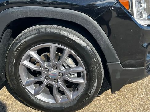 Used 2024 GMC Terrain SLT image 7