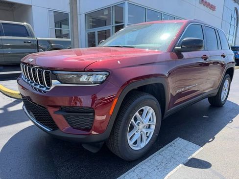 New 2026 Jeep Grand Cherokee Laredo AWD/4WD image 4