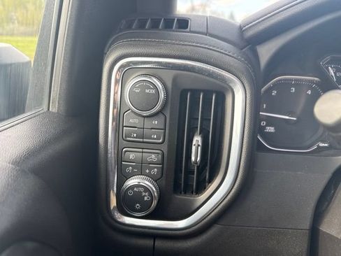 Used 2022 GMC Sierra 3500 SLE w/ SLE Convenience Package AWD/4WD image 18