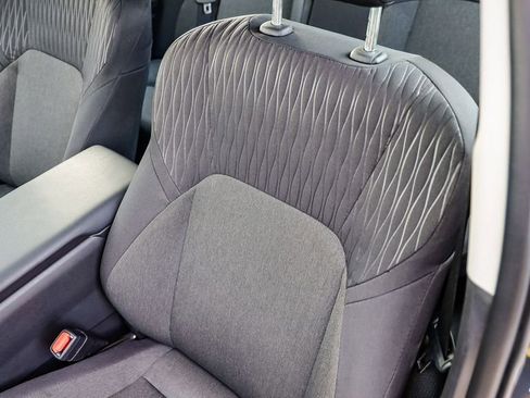 Used 2025 Toyota Camry LE image 29