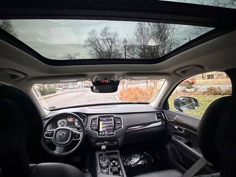 Used 2018 Volvo XC90 T5 Momentum w/ Momentum Plus Package image 23