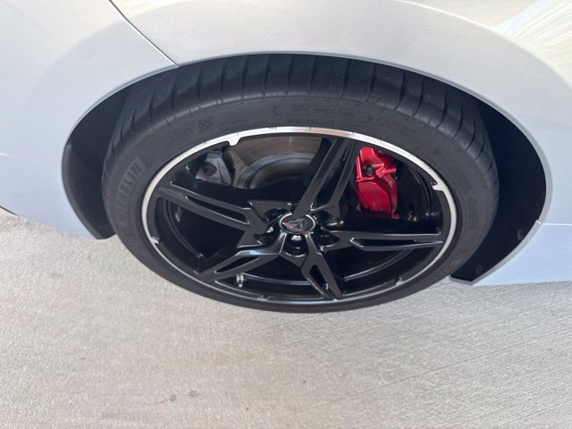 Used 2021 Chevrolet Corvette Stingray Premium Conv w/ Z51 Performance Package RWD image 21