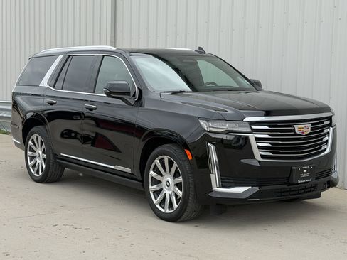Used 2024 Cadillac Escalade Premium Luxury Platinum AWD/4WD image 2