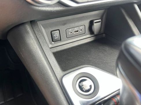 Used 2025 Nissan Sentra SR FWD image 23