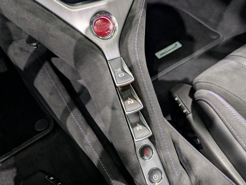 Used 2024 McLaren 750S image 15