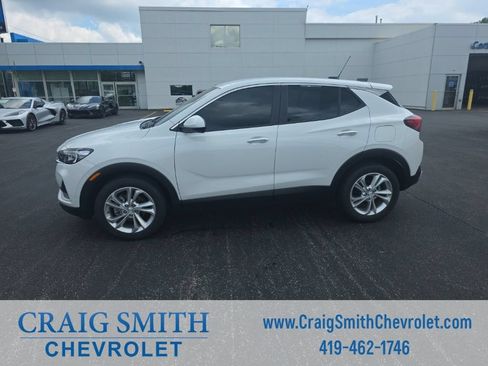 Used 2021 Buick Encore GX Preferred w/ Cold Weather Comfort Package FWD image 3