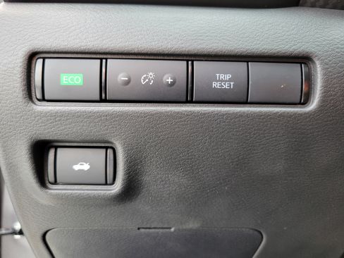 Used 2025 Nissan Sentra S FWD image 24