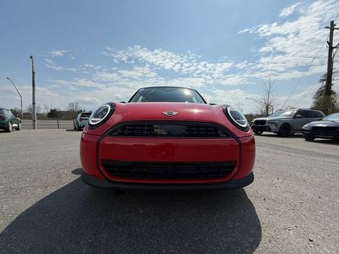 Certified 2025 MINI Cooper 4-Door Hardtop FWD image 36
